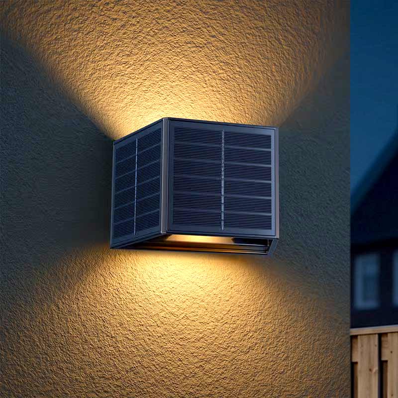 up-down-muurlamp-met-3-zonnepanelen-5